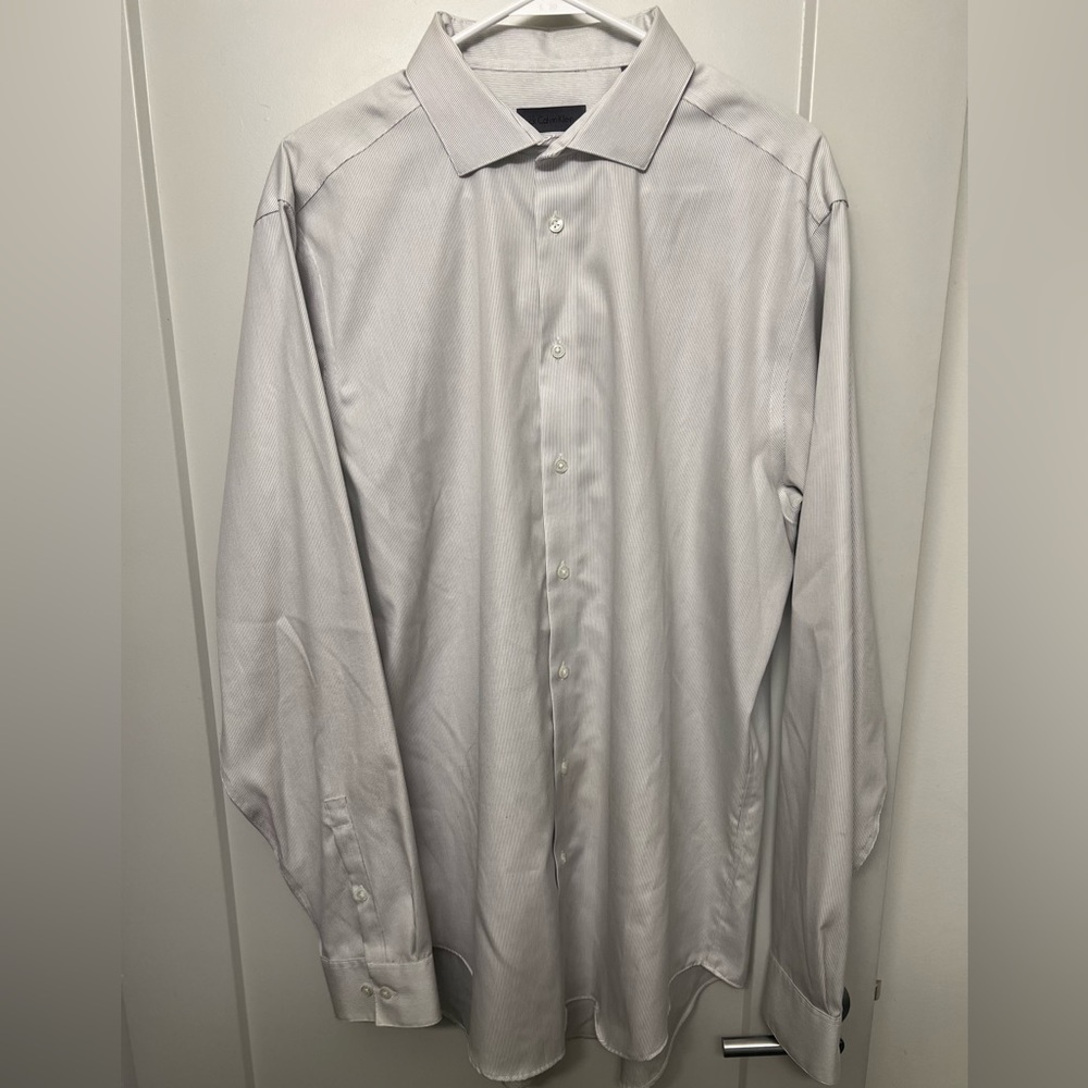 Calvin Klein men’s dress shirt: gray and white stripe